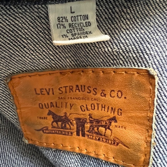 Levis denim jacket - Picture 6 of 7